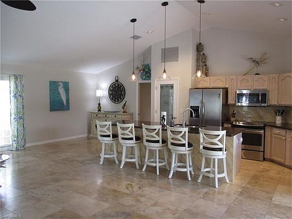 5th image of 12747 Yacht Club Cir