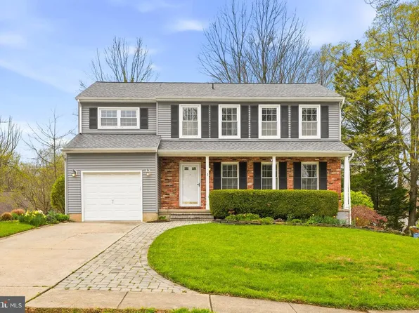 525 Loughton Ln, Arnold, MD 21012