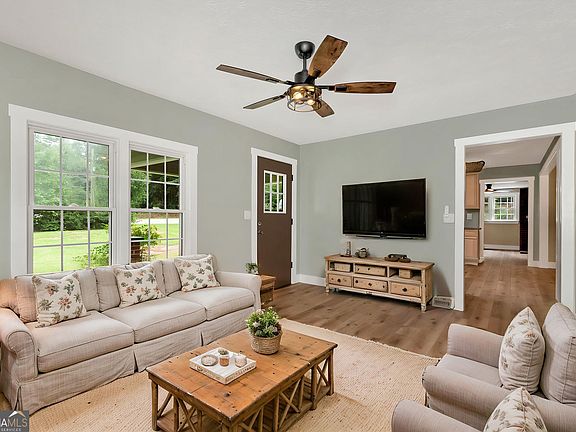 5th image of 1707 Buena Vista Dr
