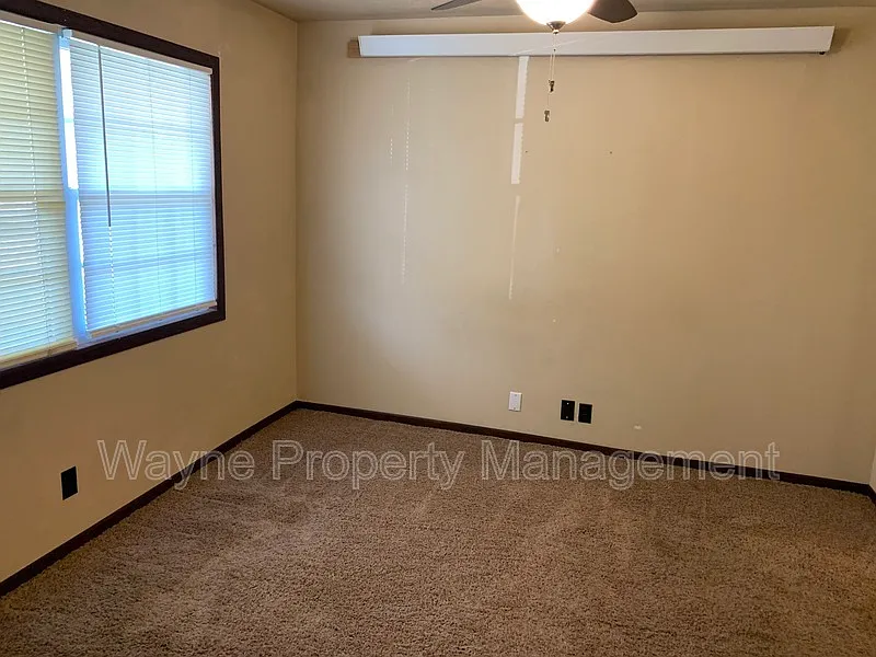 2 bed, 2.0 bath, 728 sqft, $850 — Photo 3
