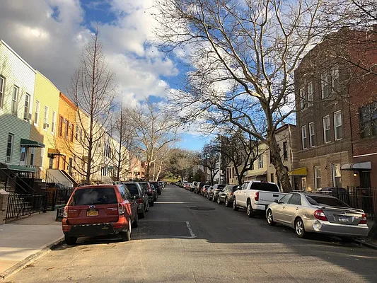 Rented by Dwell Residential Inc | media 14