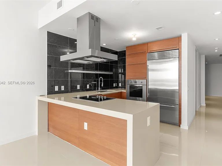 1100 Biscayne Blvd #3404 — Photo 13