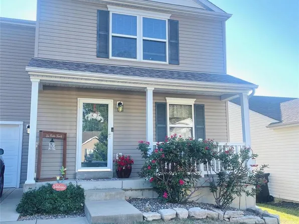 1241 Oakholt Ct, Herculaneum, MO 63048