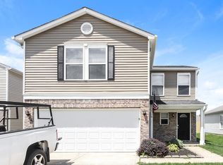 852 Wheatgrass Dr, Greenwood, IN