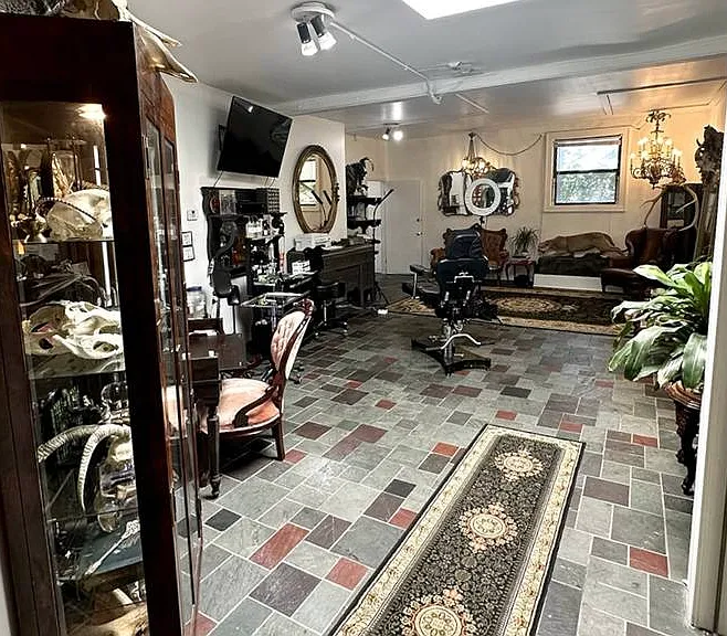706 W Pennway St #A — Photo 6