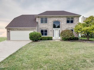 930 Westgate Dr, Aurora, IL 60506