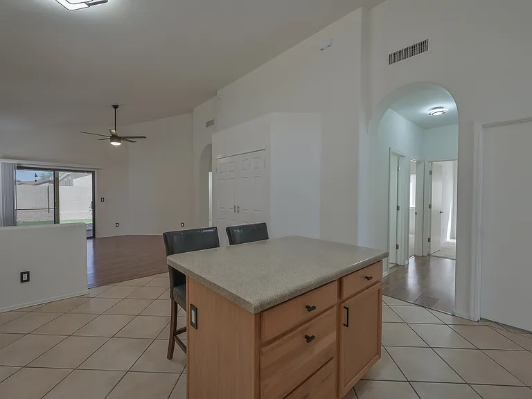 114 W Freddie Canyon Way — Photo 11