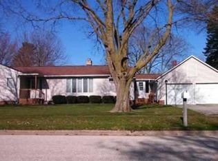 554 7th St, Jesup, IA 50648