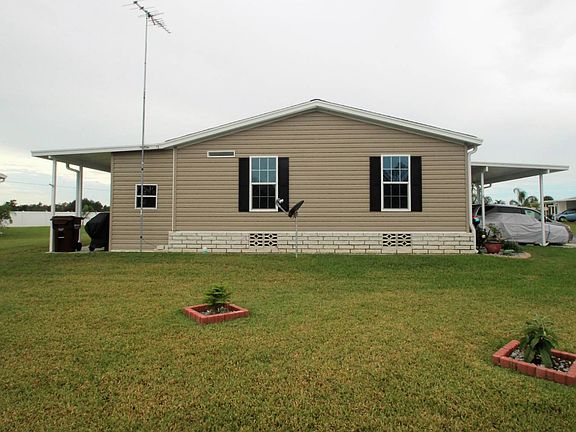 4th image of 329 Laurel Oak Dr