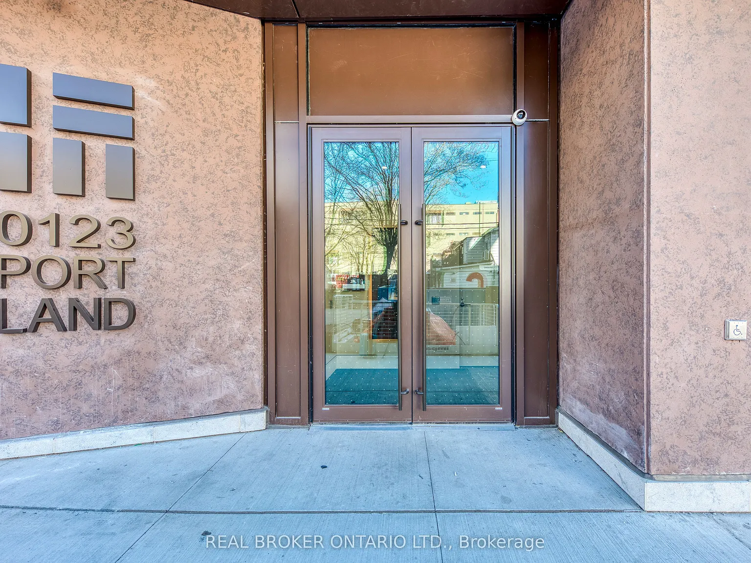 3 bed, $5,750 — Photo 4