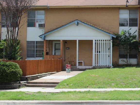 2nd image of 2708 Patricia Ln