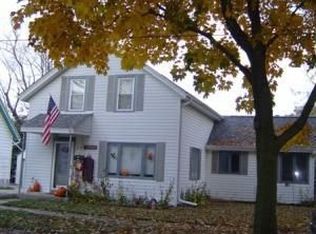 128 S Garfield Ave, Port Washington, WI 53074
