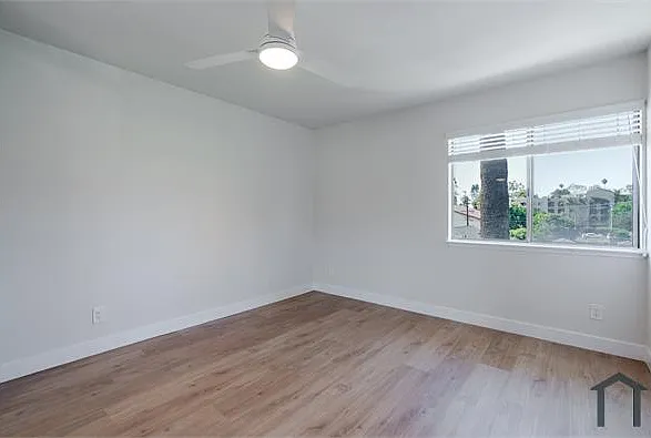 2622 S Hobart Blvd #16 — Photo 13