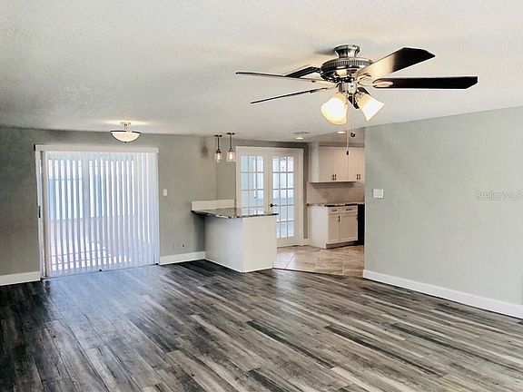 2nd image of 5610 Elkhorn Blvd