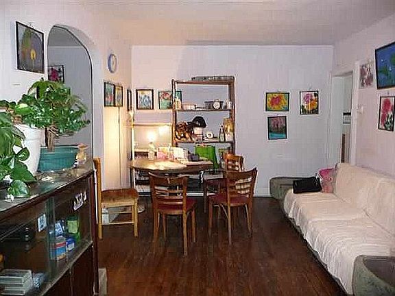 4th image of 285-287 Monticello Ave