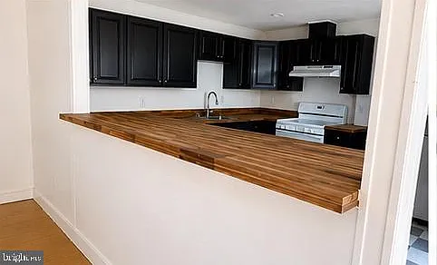 424 Lippincott Ave #B — Photo 8