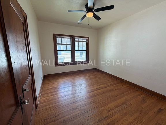 5th image of 135 Stanley Ave