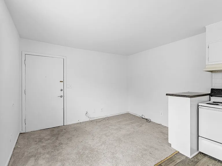 Cliff Place — Photo 16