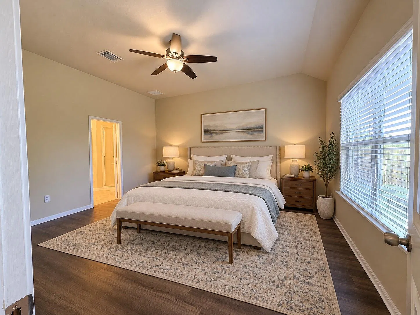 4 bed, 2.5 bath, 2768 sqft, $2,700 — Photo 3