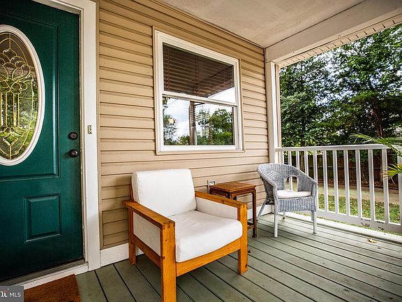 Cozy Front Porch