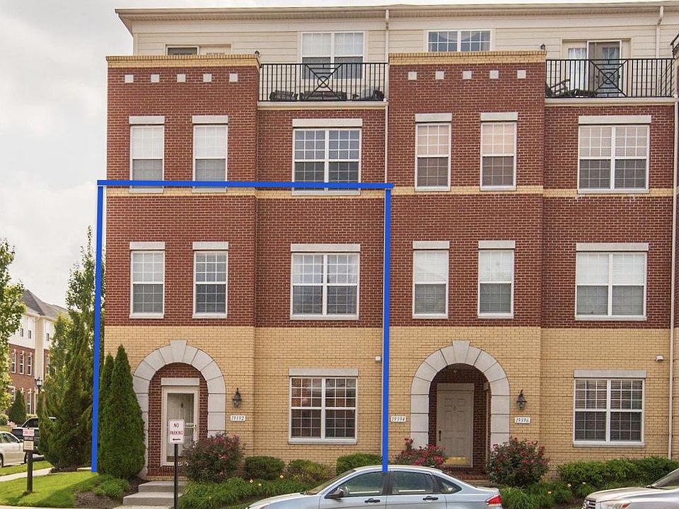 1st image of 19392 Diamond Lake Dr