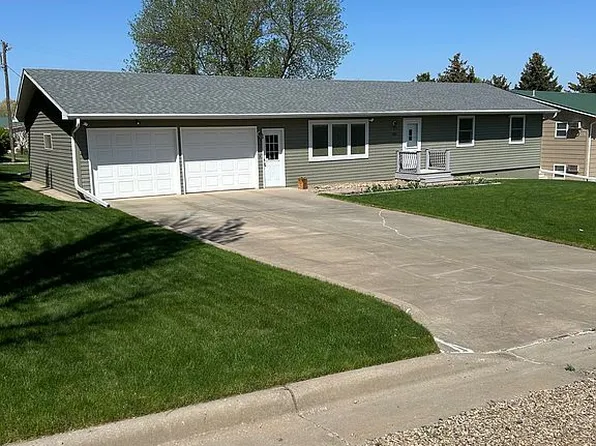 205 S Oak Ave, Presho, SD 57568