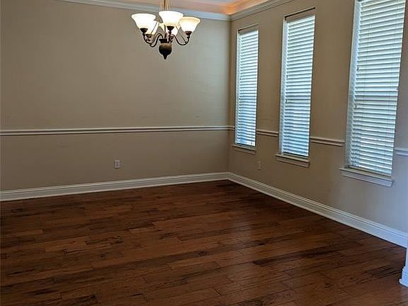 5th image of 6611 Silver Crescent Dr