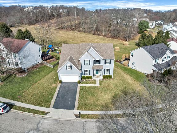3rd image of 282 Park Trails Dr