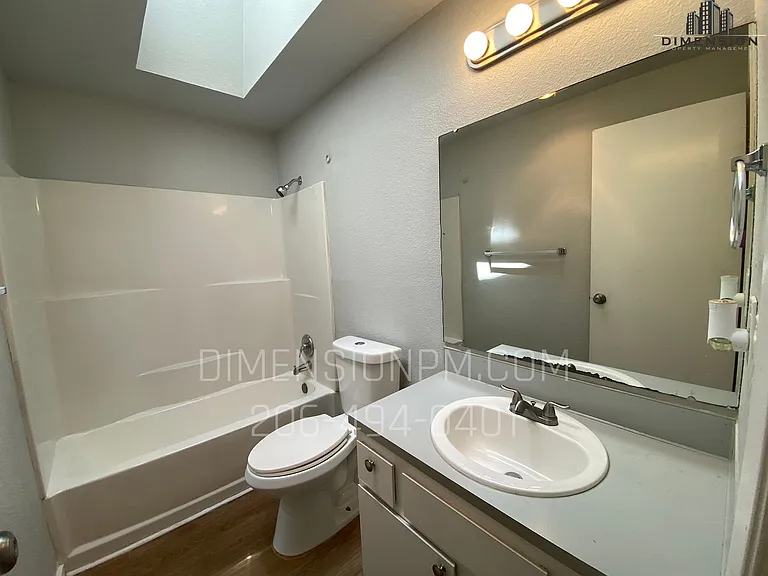 6712 Ct E #6714 — Photo 9