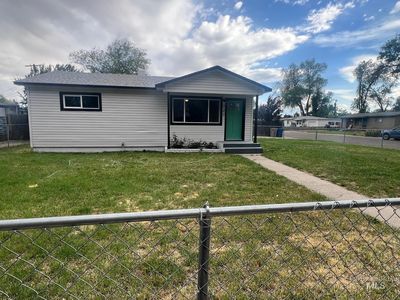 227 Baker Dr, Mountain Home, ID, 83647