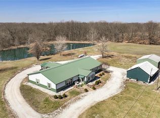1210 Miller Ln, Carlinville, IL 62626