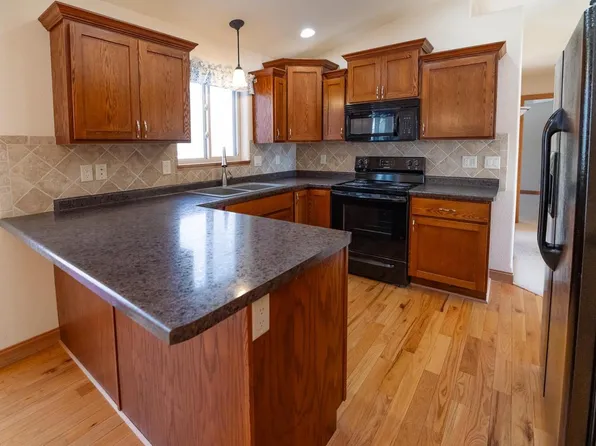 812 PINEDALE LANE, Kronenwetter, WI 54455