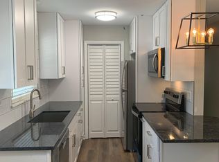 1017 Barnsdale Rd #3, La Grange Park, IL 60526