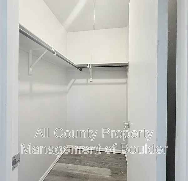 1520 Taft Ct — Photo 11