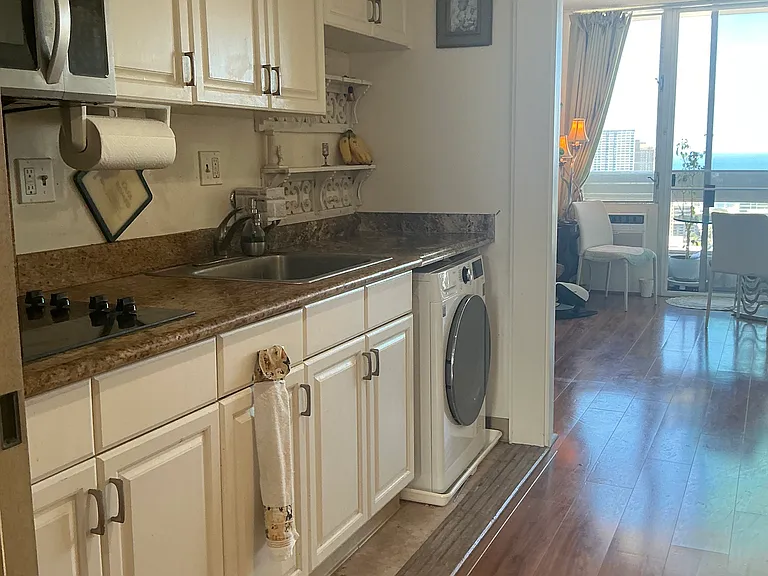 1212 Punahou St #3607 — Photo 10