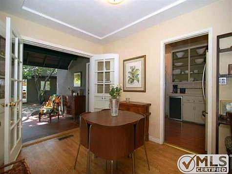 3rd image of 4717 Cartwright Ave