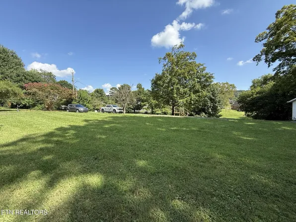 5023 NE Fowler Ln, Knoxville, TN 37918