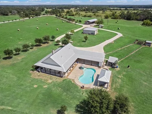 3759 County Road 126, Bedias, TX 77831