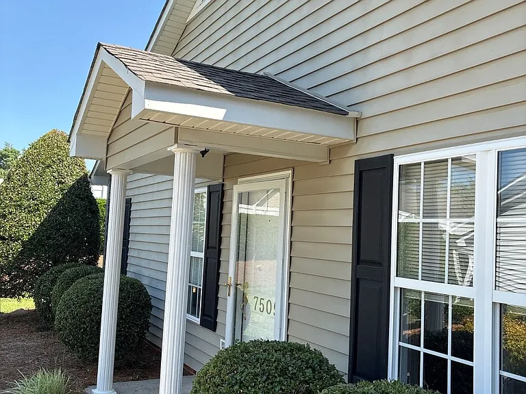 7509 Riverside Ct #1 — Photo 3