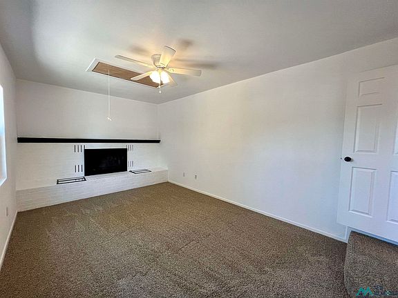 5th image of 804 W 16th St