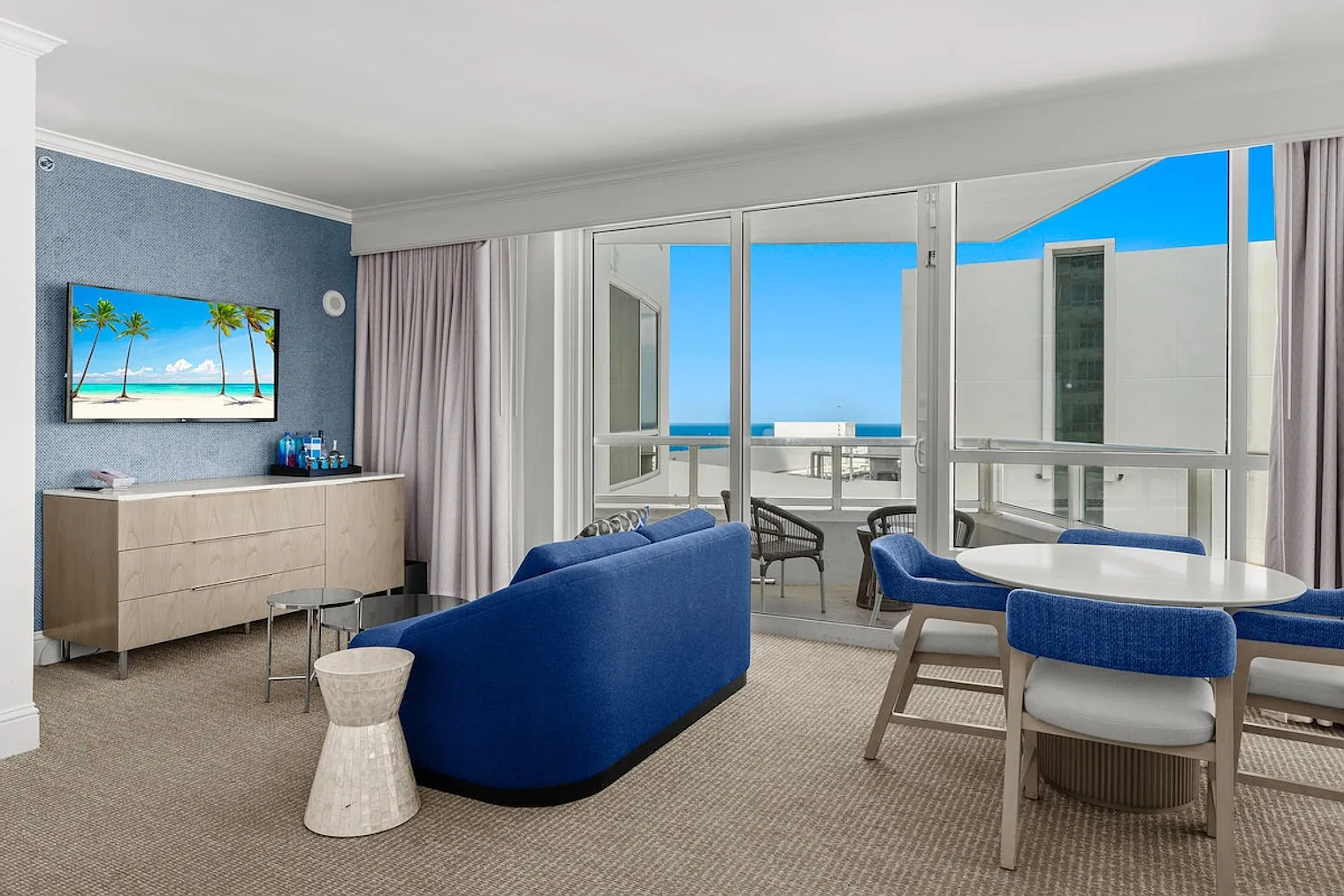 1 bed, 2.0 bath, 1076 sqft, $15,623 — Photo 4
