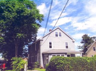 12 Vernon St, Holyoke, MA 01040