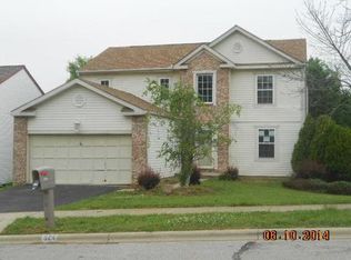 524 Oak Village Dr, Columbus, OH 43207