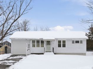 108 Everingham Ct, Syracuse, NY 13205