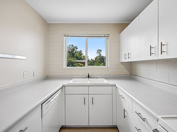 2nd image of 2180 S Lake St APT 10