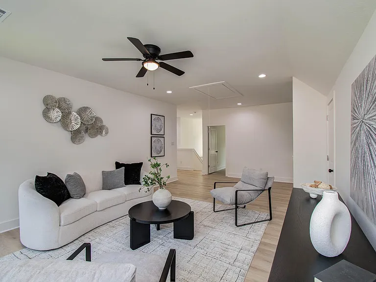 1802 Rollingwood Dr — Photo 27
