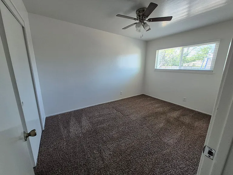 2920-2926 Del Paso Blvd — Photo 17