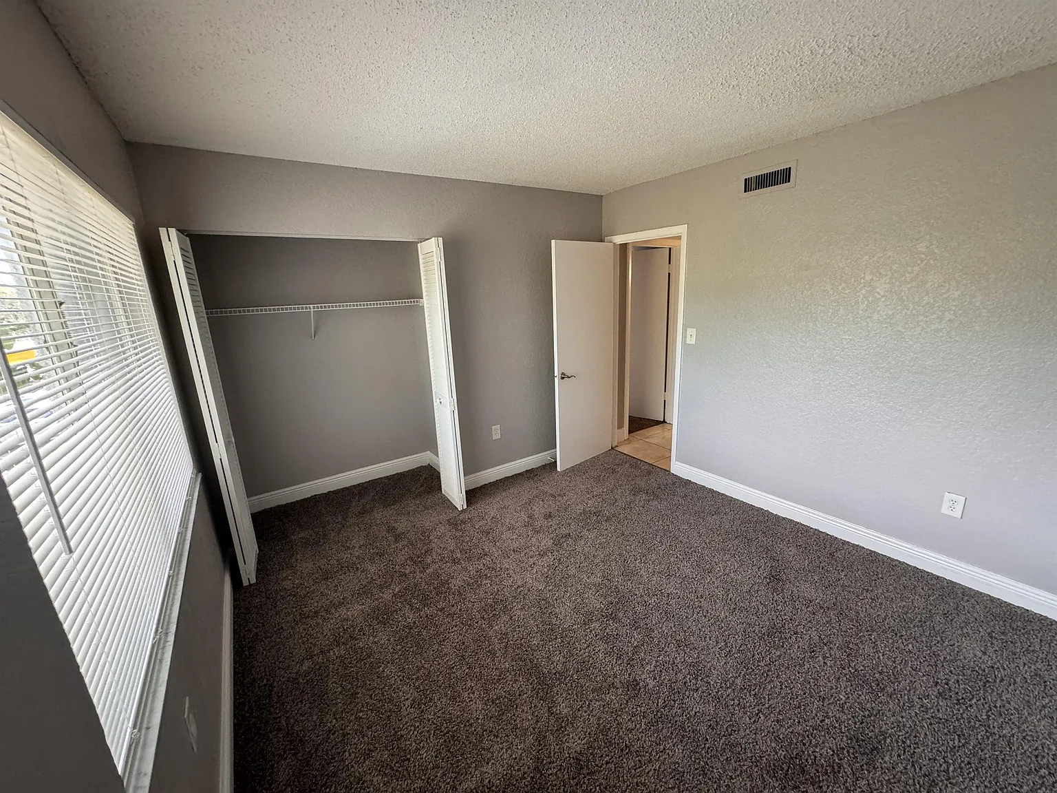 4731 S Texas Ave — Photo 2