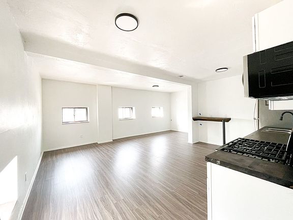 2nd image of 600 E Warrington Ave #3