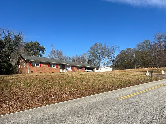 3rd image of 229 Sandifer Rd